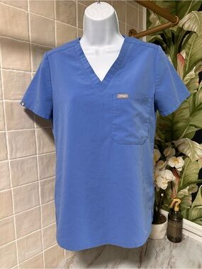 FIGS Catarina One Pocket Scrub Top XS- Blue